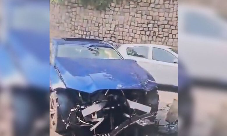 Hyderabad: BMW rams into divider near Khairatabad, 2 injured