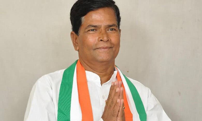State planning board vice-chairman G Chinna Reddy announces that remote referencing and mapping will be used to protect government lands in Telangana.