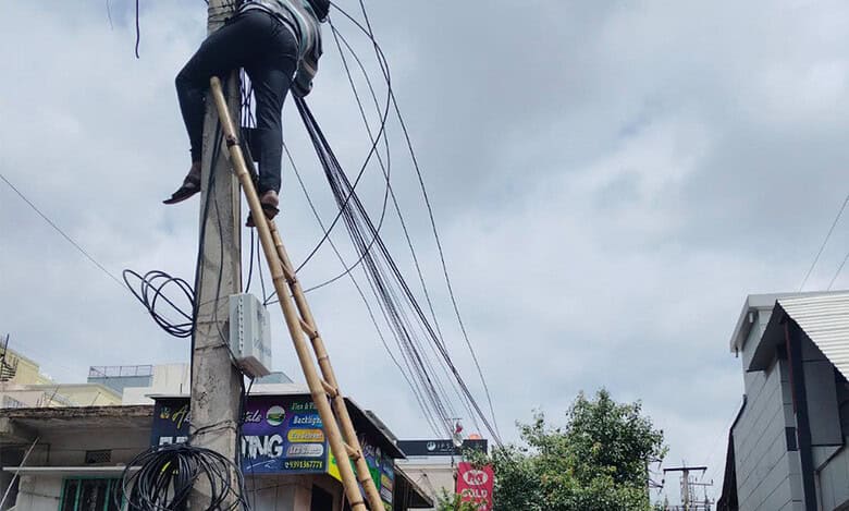 Image of internet providers cables in hyderabad