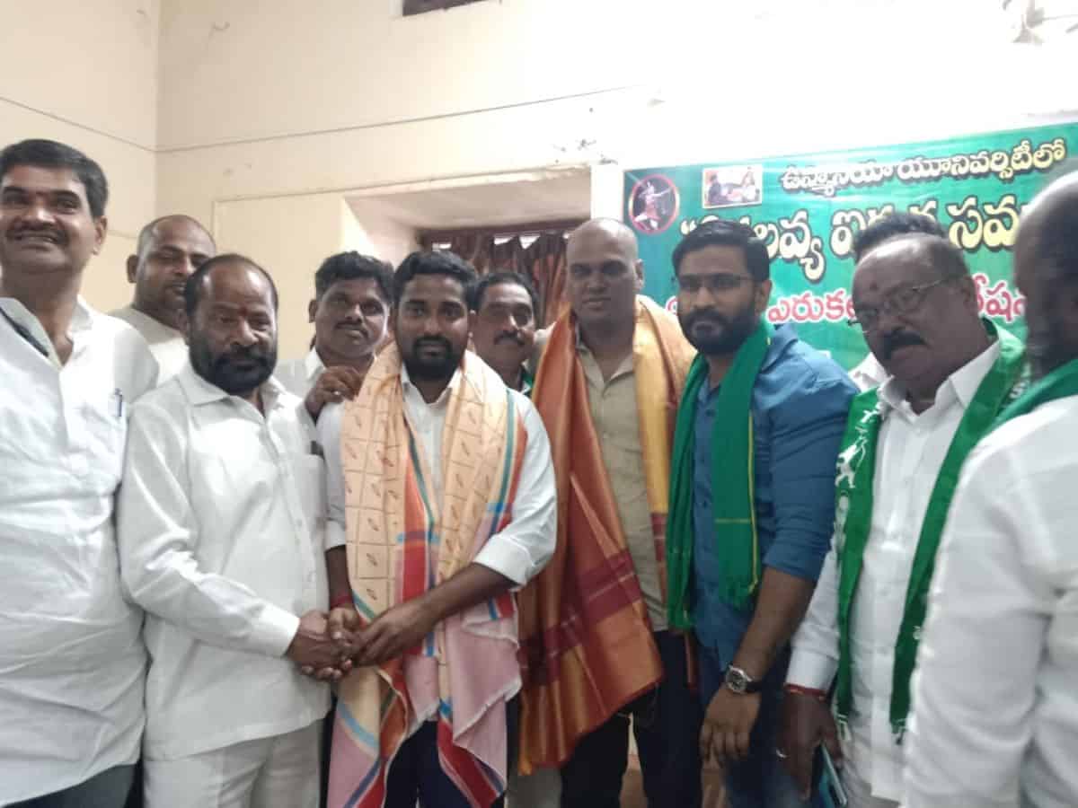 Erukalas demanded the State government to establish 'Ekalavya ST Corporation' and appoint chairman for it.