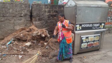 GHMC officials dismantle all the sheds and stalls illegally erected by street vendors and absentee street vendors on the service road from Moosarambagh to Dilsukhnagar on Thursday morning.