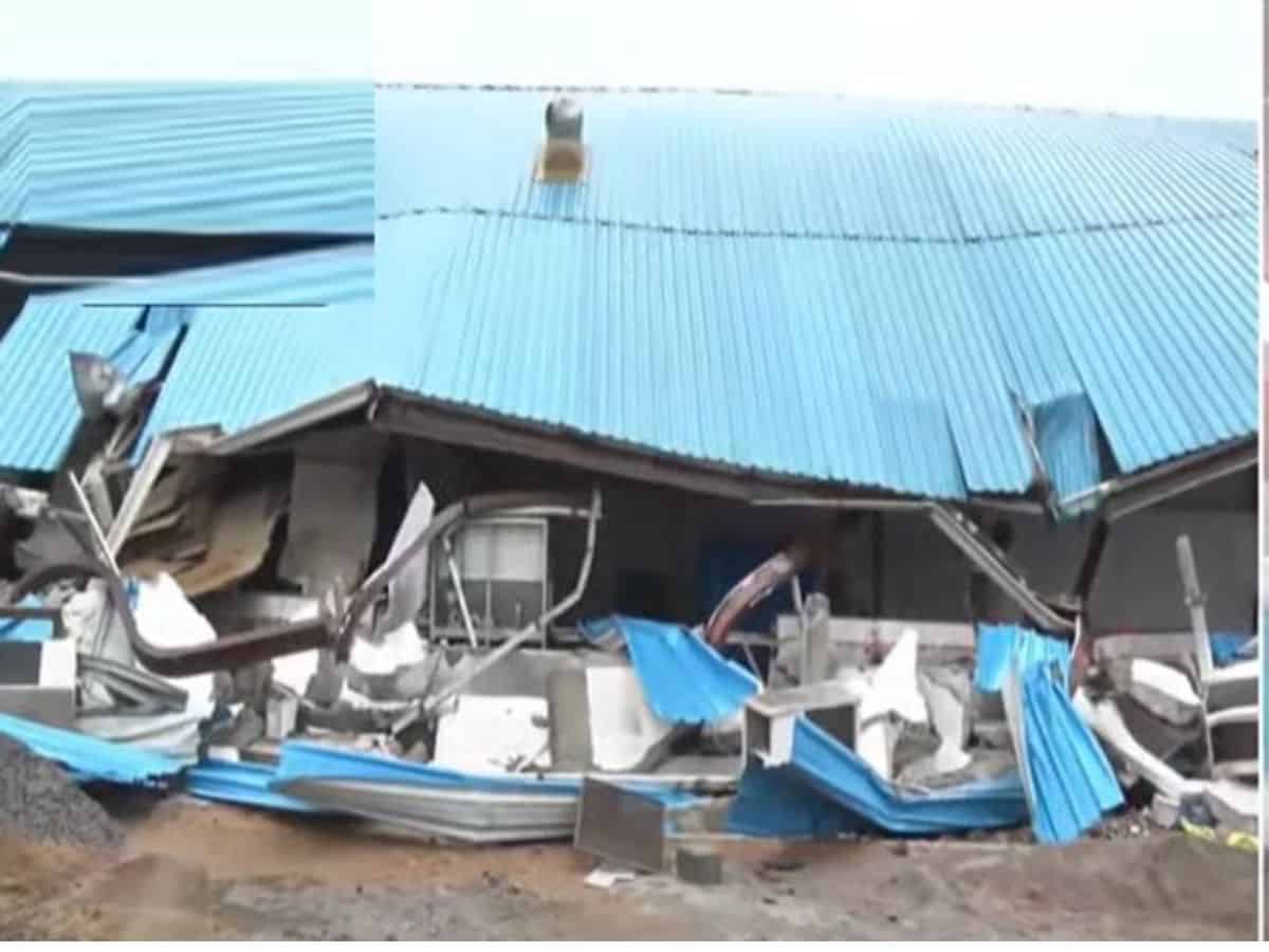 Hyderabad: HYDRA's demolition drive targets lake lands in Gaganpahad