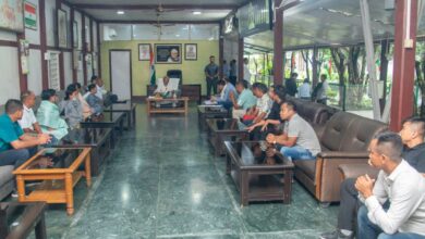 Manipur-CM-IDPs-and-the-members-of-Relief-Committee-