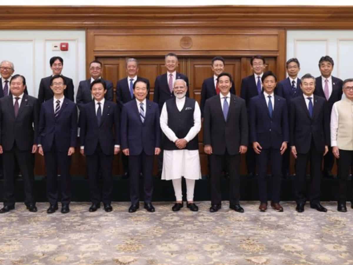 PM Modi and Representatives of Japan