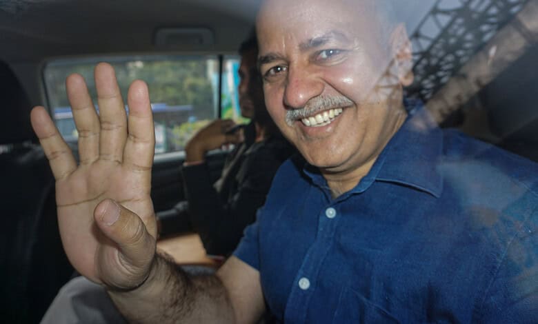 Guv post should be done away with, has become burden on democracy: Sisodia