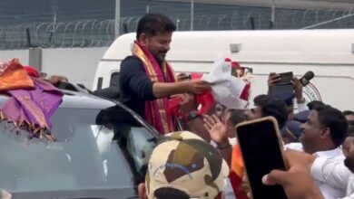 Revanth Reddy receives warm welcome at Hyderabad Airport