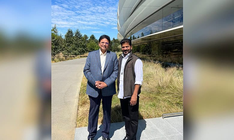 Revanth visits Apple HQ in California, pitches Hyderabad, Telangana