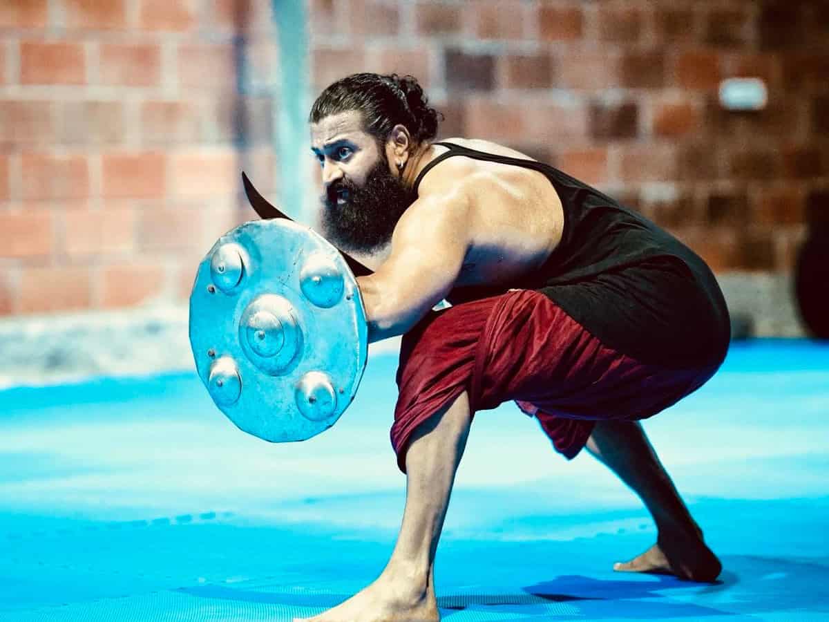 Rishab Shetty trains hard for 'Kantara: Chapter 1', learns Kalaripayattu