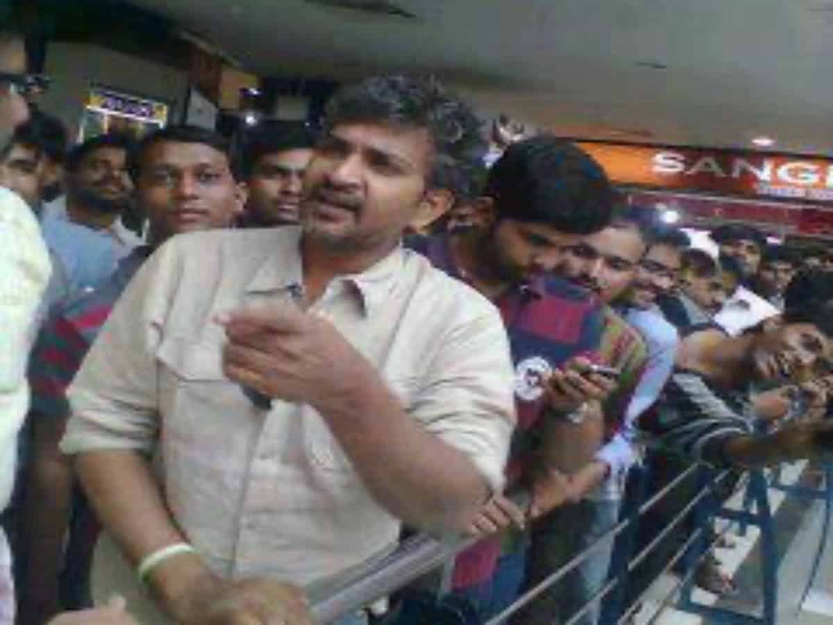 Viral pic: SS Rajamouli stands in queue outside Prasads theatre