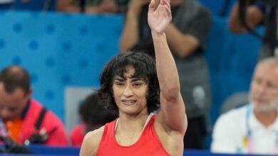 After Phogat's disqualification, PM Narendra Modi offers support