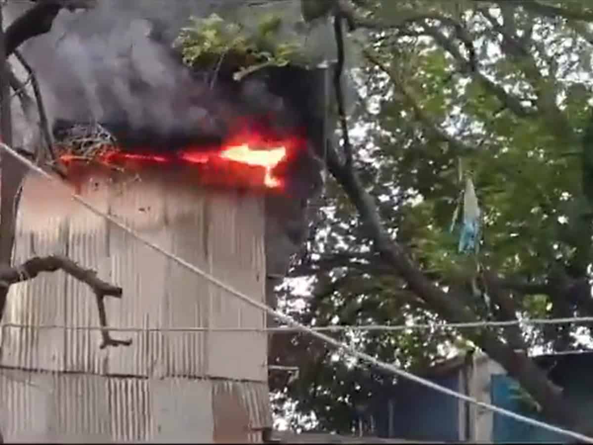 Massive fire erupts at Puranapul godown in Hyderabad