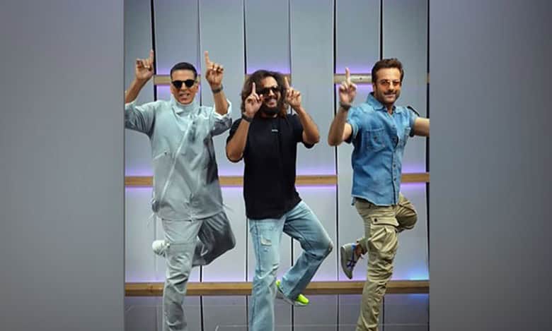Akshay Kumar, Riteish Deshmukh, Fardeen Khan recreate 'Heyy Babyy' dance