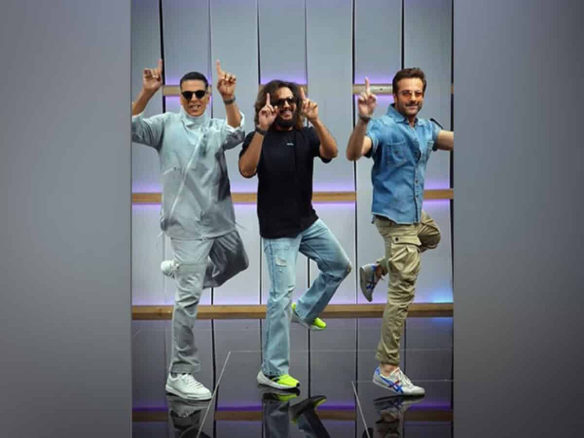 Akshay Kumar, Riteish Deshmukh, Fardeen Khan recreate 'Heyy Babyy' dance