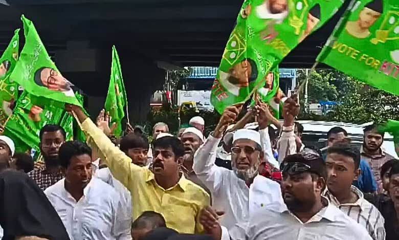 'CM down, down': AIMIM corporators protest HYDRA demolitions; 4 held