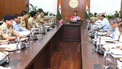 CS meets top officials at Secretariate