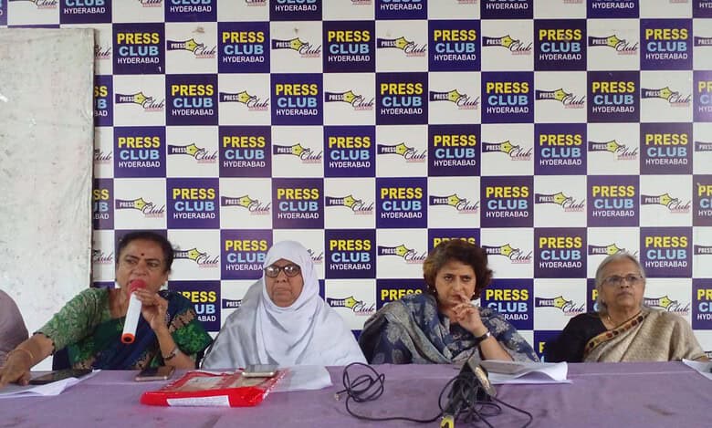 Social activists disclosing the facts related to the attack on Muslim properties in Jainoor on September 4