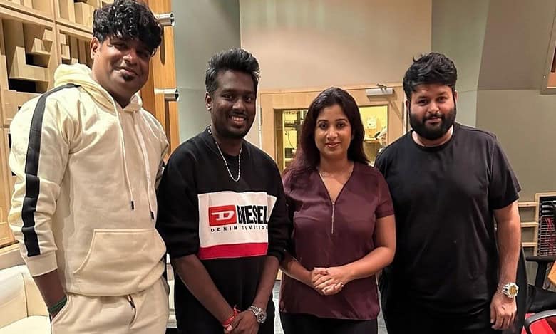 ‘Jawan’ director Atlee teases fans after posing with Shreya Ghoshal, Thaman S