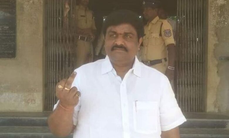 Telangana leader Jitta Balakrishna Reddy passes away at thwe age of 52 while undergoing treatment for brain related complication at Yashoda Hospitals on Friday.