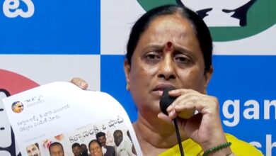 Minister Konda Surekha gets emotional at press conference