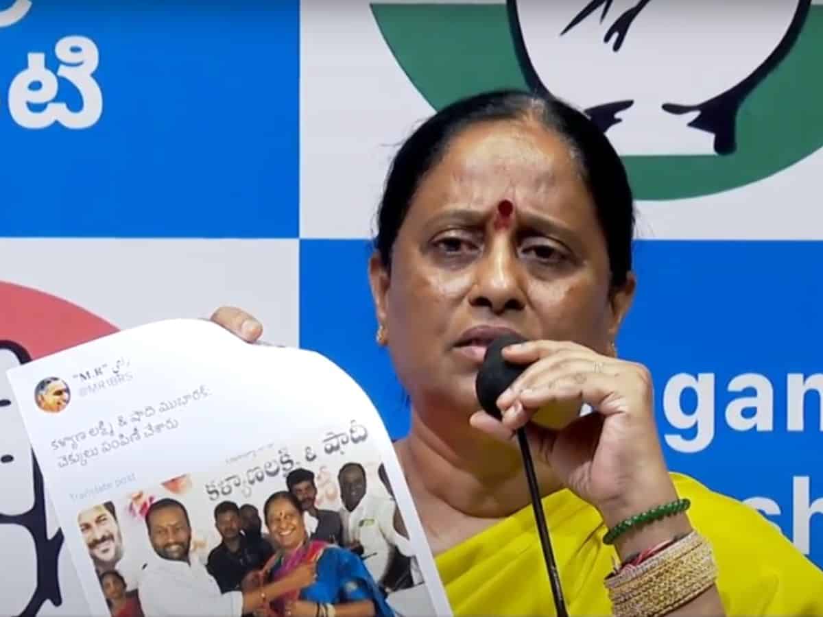 Minister Konda Surekha gets emotional at press conference