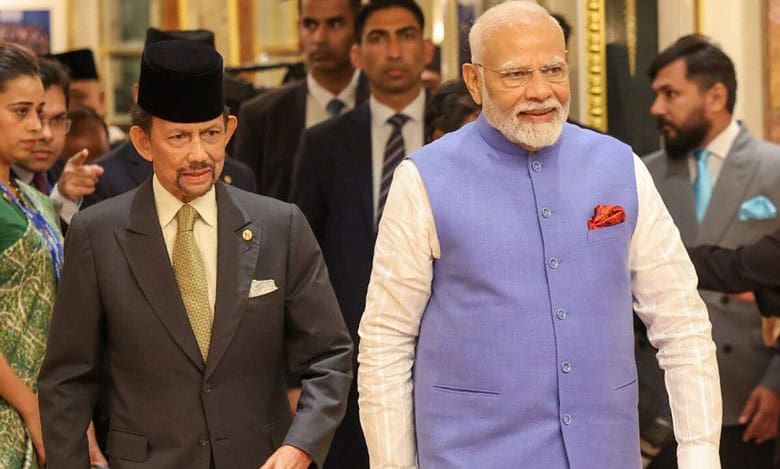 PM Modi meets Sultan of Brunei, discusses bilateral ties