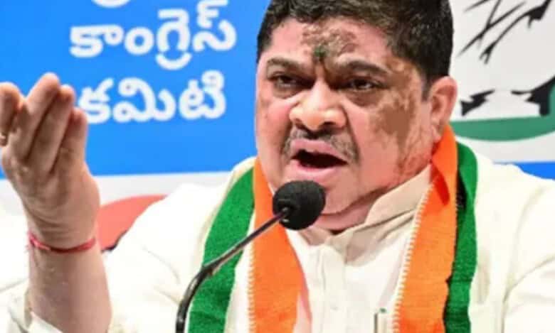BC welfare minister Ponnam Prabhakar warns those circulating social media videos criticising CM Revanth Reddy, ministers and their family members personally.