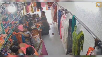 Saree heist in Sircilla