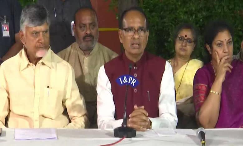 Union minister Shivraj Singh Chauhan says that army will be pressed into service to remove the huge boulders at Budameru.