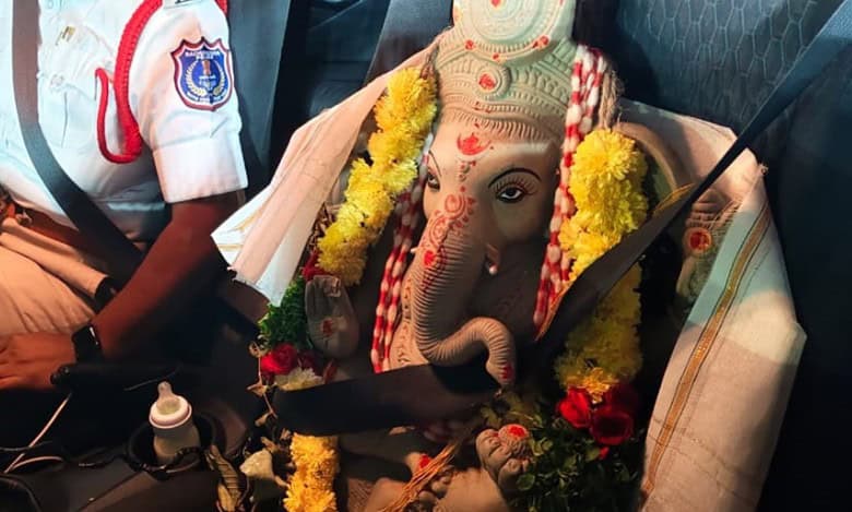 "Even Ganesh wore seatbelt, why don't we?" Rachakonda police promote road safety