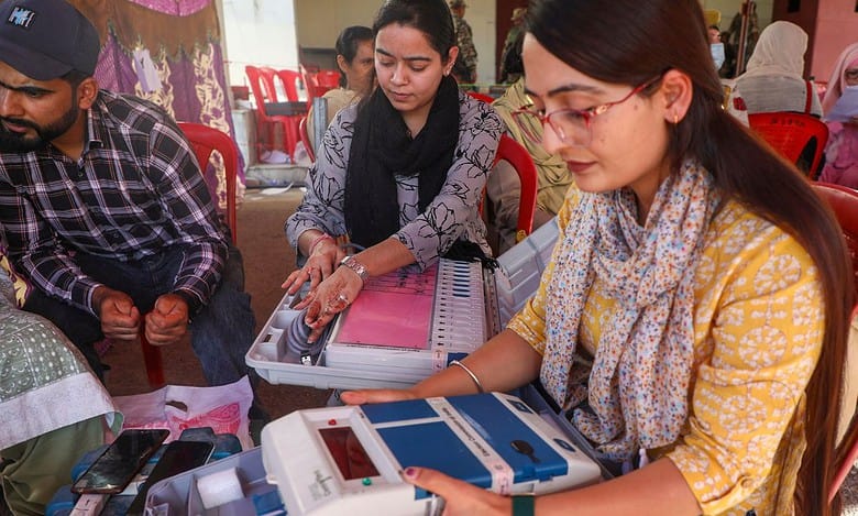 J-K polls: Long queues as Phase 1 proceeds peacefully; 50.65 pc turnout till 3 pm