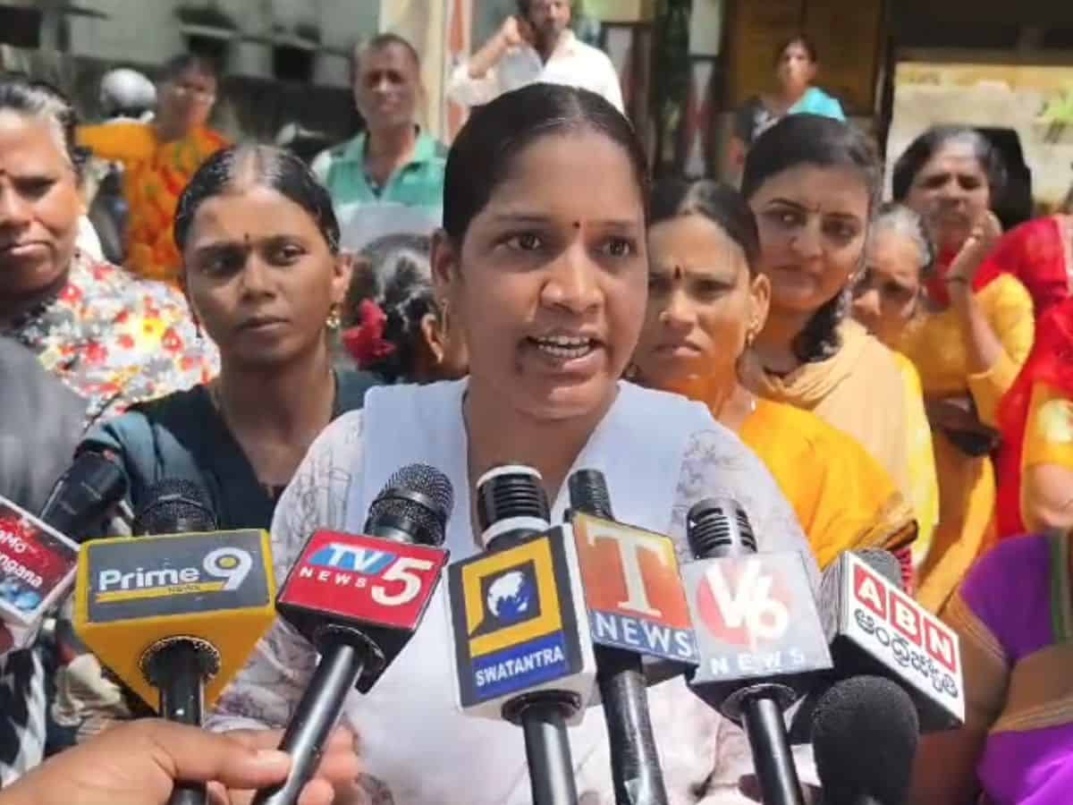 A woman from Chaitanyapuri criticises CM Revanth Reddy over HYDRA demolitions.