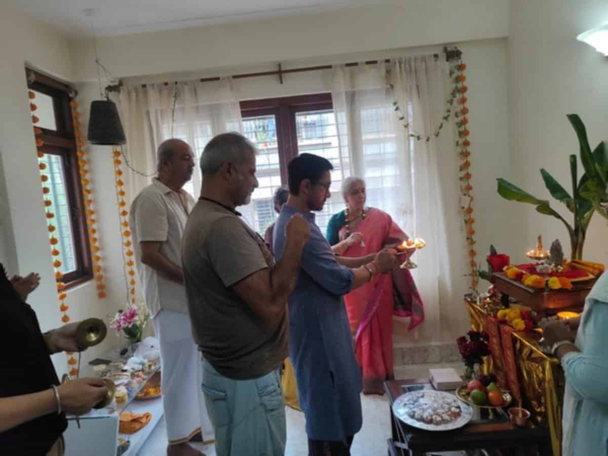 In pics: Aamir Khan celebrates Ganesh Chaturthi with sister Nikhat