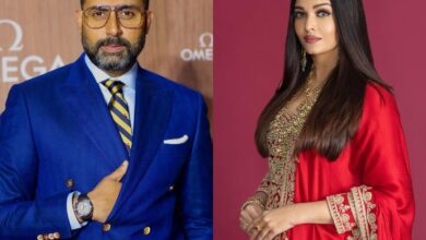 Abhishek Bachchan takes off his wedding ring, video goes viral