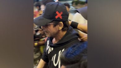 Chaos at Mumbai airport as Shah Rukh Khan heads for IIFA 2024