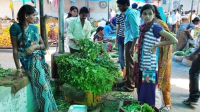 Vegetable prices see a steep hike due to floods and heavy rains in AP and Maharashtra.