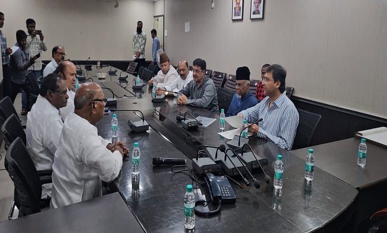 AIMIM urges separate caste survey for BC-E, 14 sub-classes