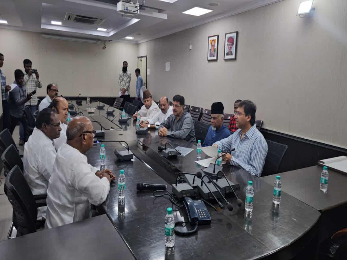 AIMIM urges separate caste survey for BC-E, 14 sub-classes
