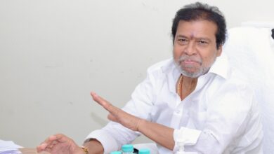Telangana: Health kits distributed to toddy tappers in Sangareddy
