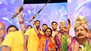 Hyderabad Mayor draws ire over sword display at Bathukamma