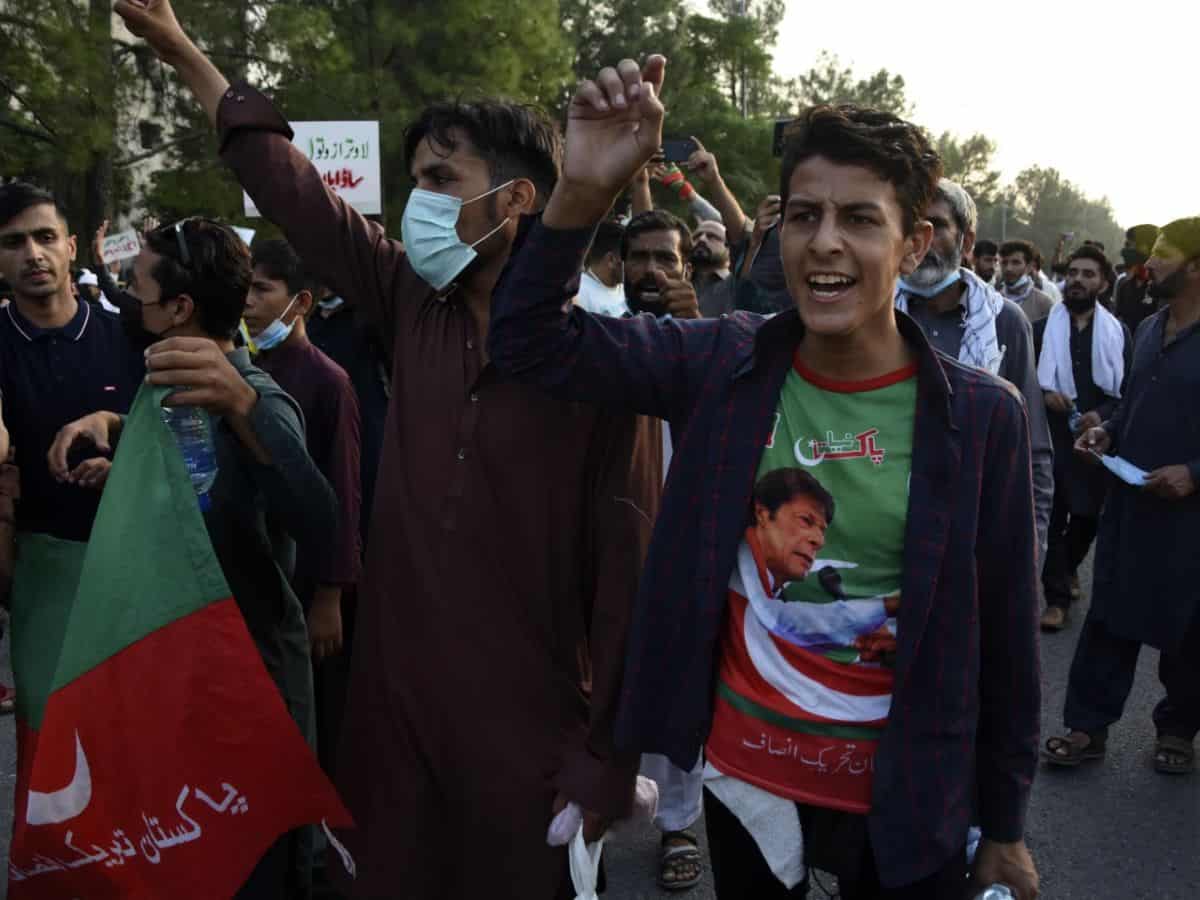 Army deployed in Islamabad amid protests by ex-Pak PM Imran Khan's party