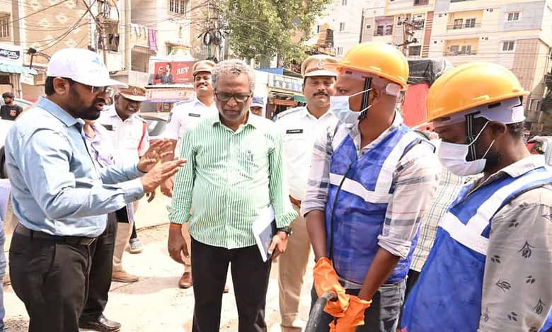 Hyderabad: Road widening to bring relief from traffic in Madhapur