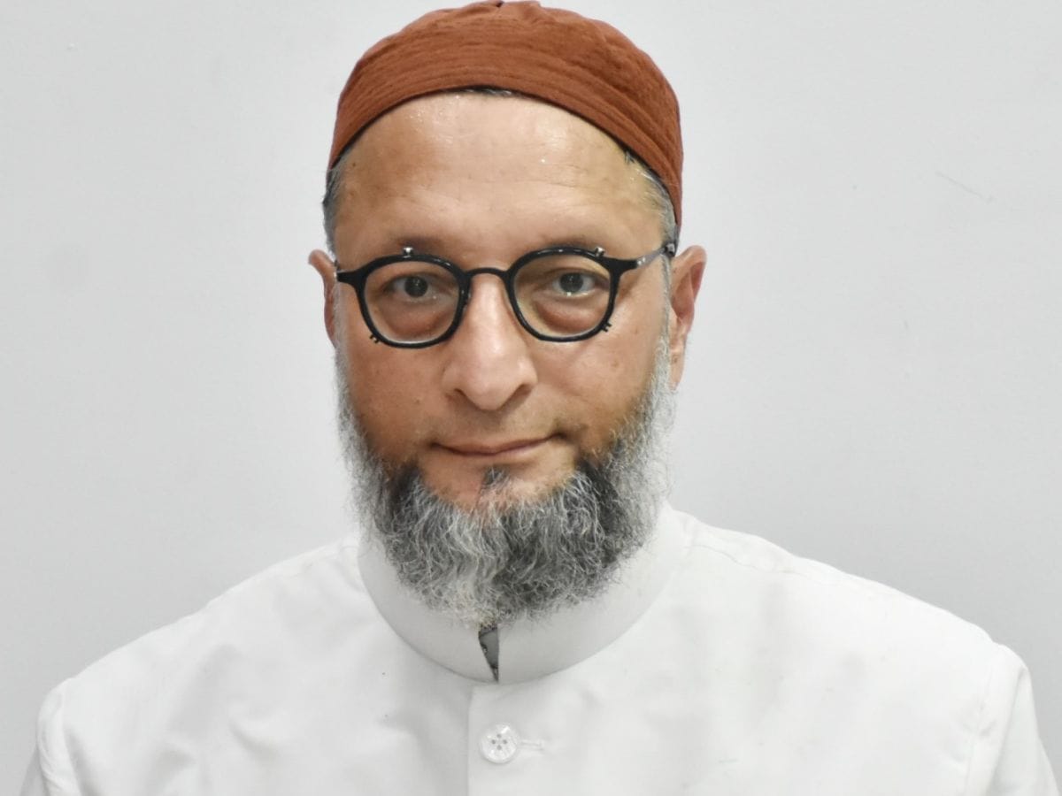 AIMIM chief Asaduddin Owaisi cautions the Centre on enacting the Waqf Amendment Act.