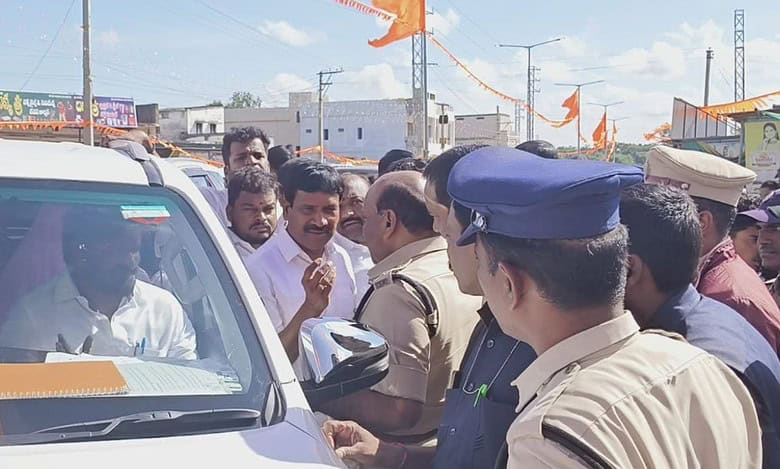 Telangana: Farmers' march against Pharma Village in Vikarabad district foiled