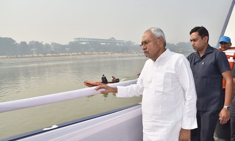 CM Nitish Kumar reviews preparations at Chhath ghats in Patna