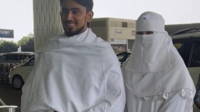 Newly weds Adnaan Shaikh, Ayesha jet off for their first Umrah