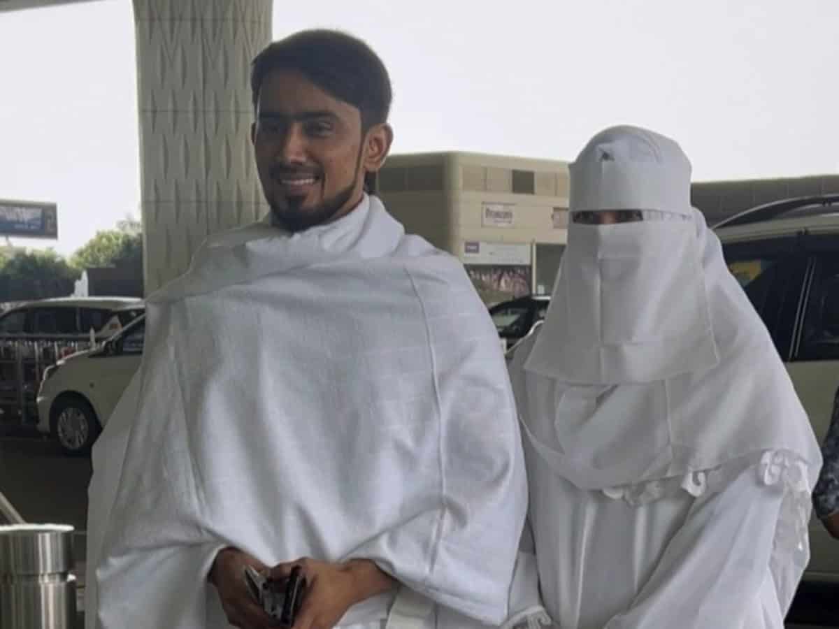 Newly weds Adnaan Shaikh, Ayesha jet off for their first Umrah