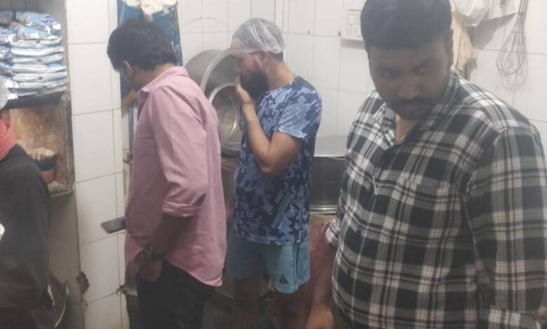 Restaurants in Secunderabad raided; cockroach, rat infestation found
