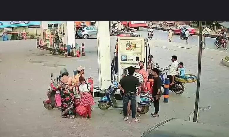 Fire incident at petrol pump in Hyderabad after man ignites lighter