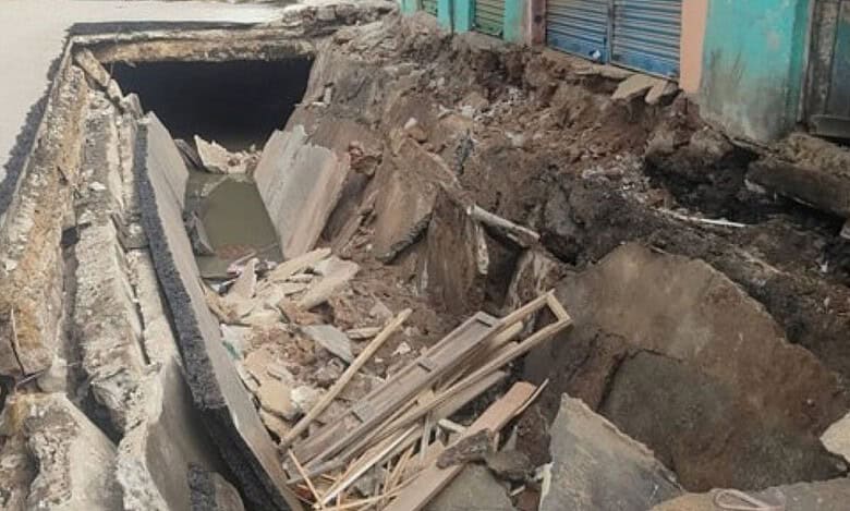 Road caves in at Goshamahal