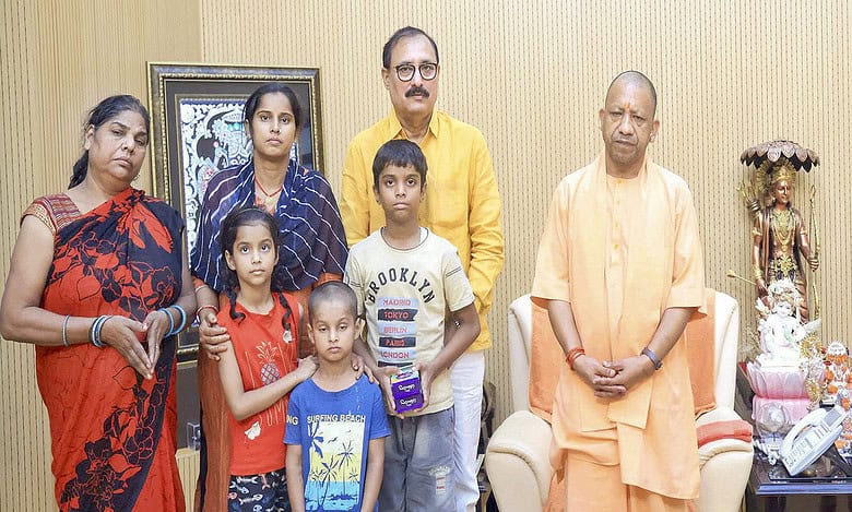 CM Adityanath meets kin of man who died in police custody in Lucknow